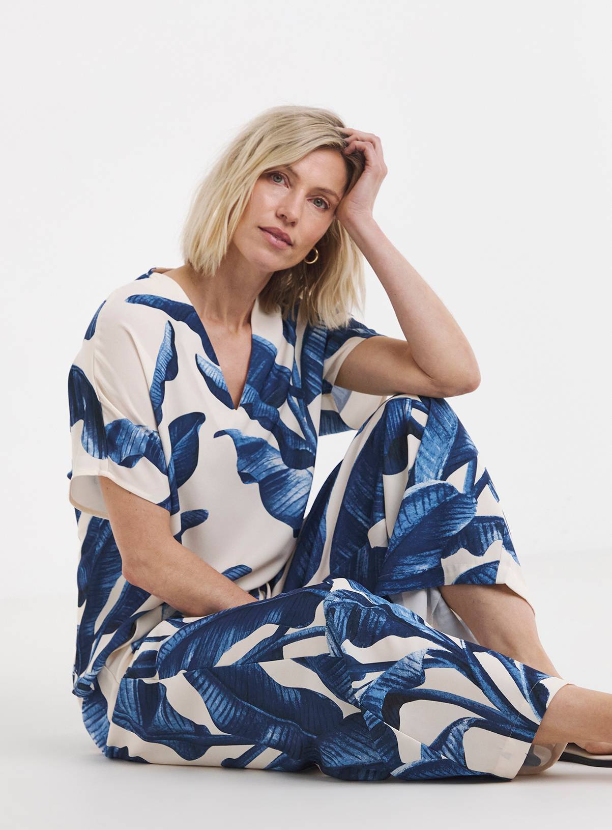 JD WILLIAMS Palm Print V Neck Tunic Top 26 - Image 3